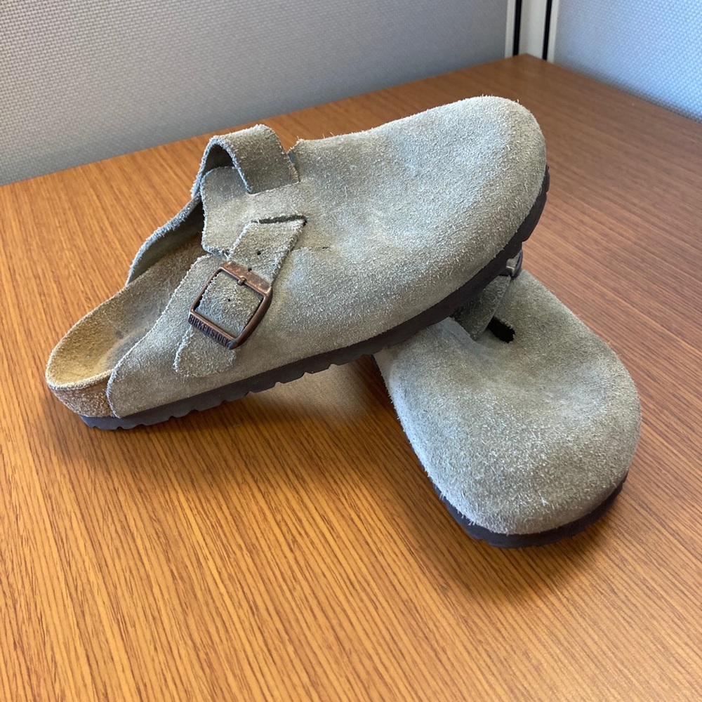 EUC Birkenstock Boston Clogs